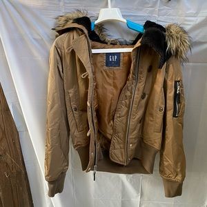 GAP HOODED SNORKEL PUFFER BOMBER JACKET